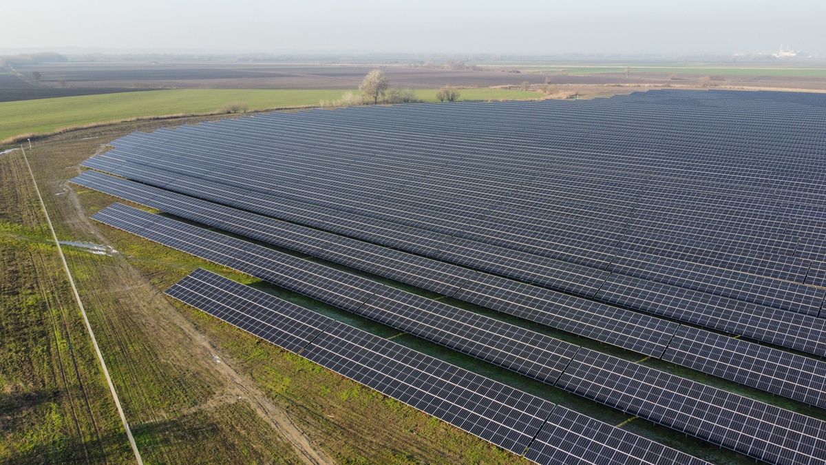 Illustrative solar installation